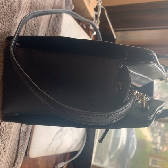 SOLD Kate Spade Laurel Way Reese Handbag - Picture 2 of 3